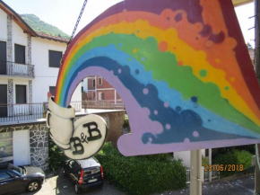 Гостиница Rainbow House  Езино-Ларио